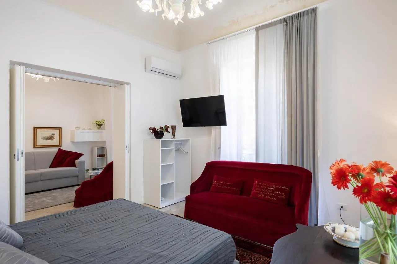 Esterolga Dimore Di Famiglia Deluxe Apartman Palermo 0*,  Olaszország